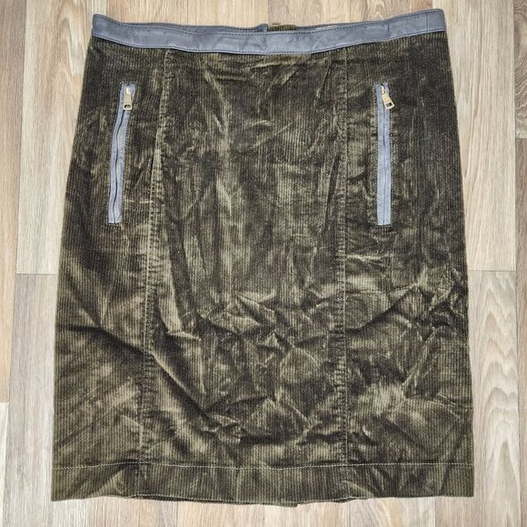 Burberry Brit Women´s Size 12 Dark Olive Green...